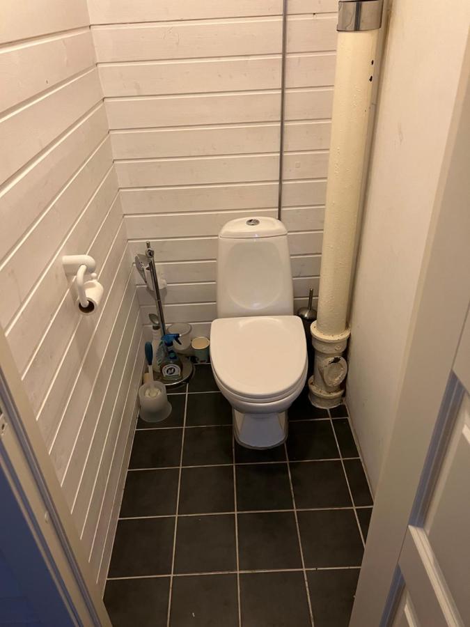 Bedroom In City Centre, No Shower Available Олесунн Екстер'єр фото